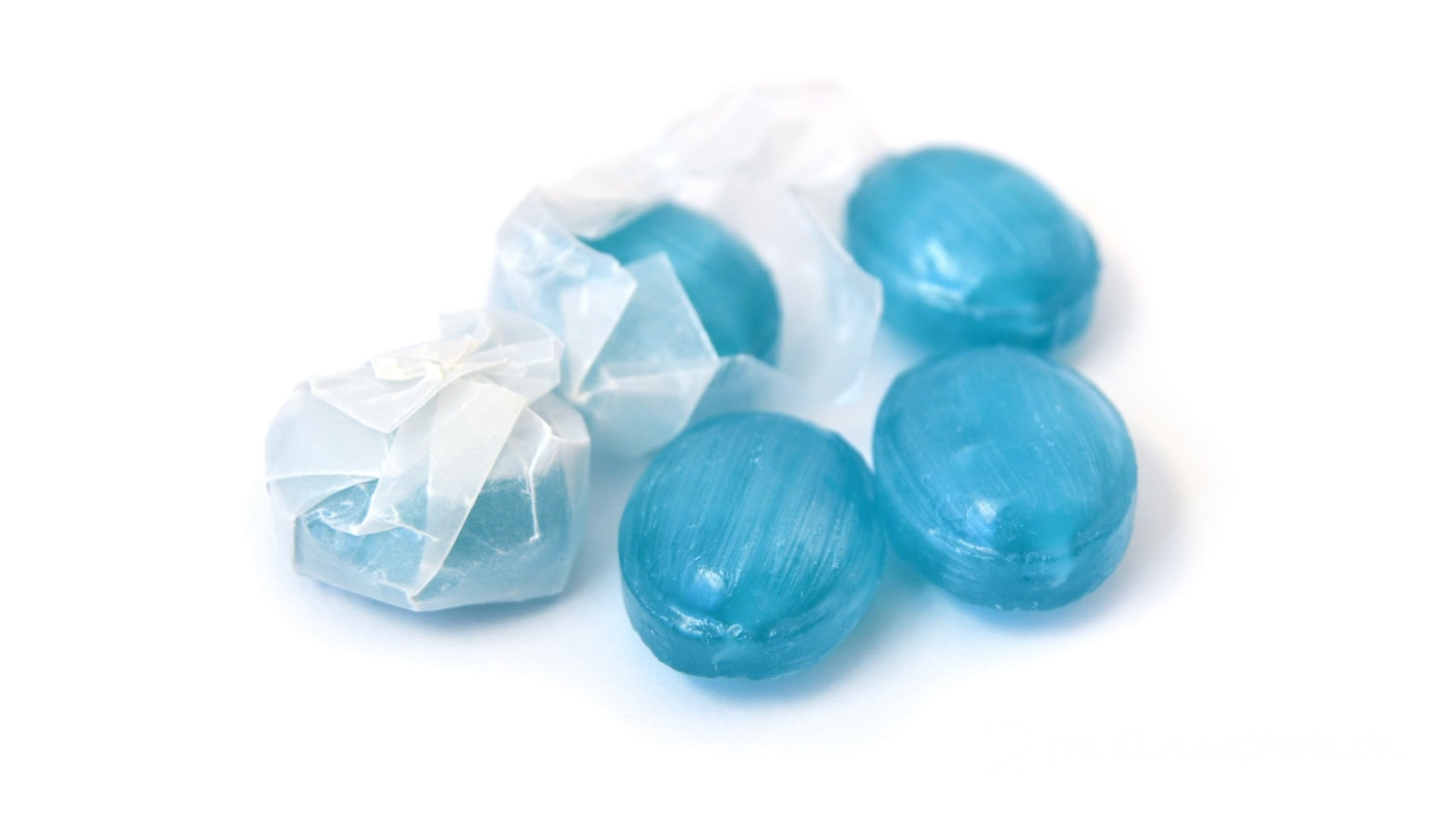 Trendy w projektowaniu miętówek reklamowych na rok 2025